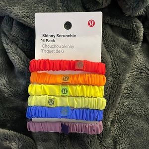 Lululemon 6 pack Scrunchie